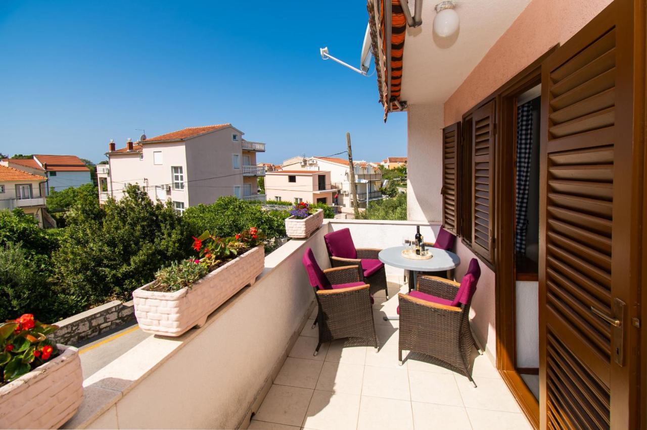 Apartments Happy Place Vodice Luaran gambar